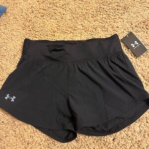 Under Armour Shorts Black Size S